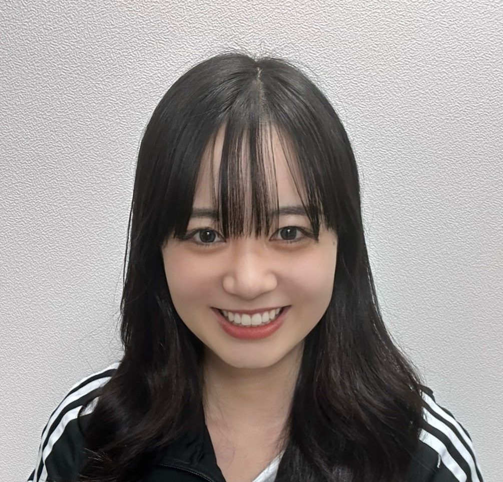 スタイリスト岡本桃子