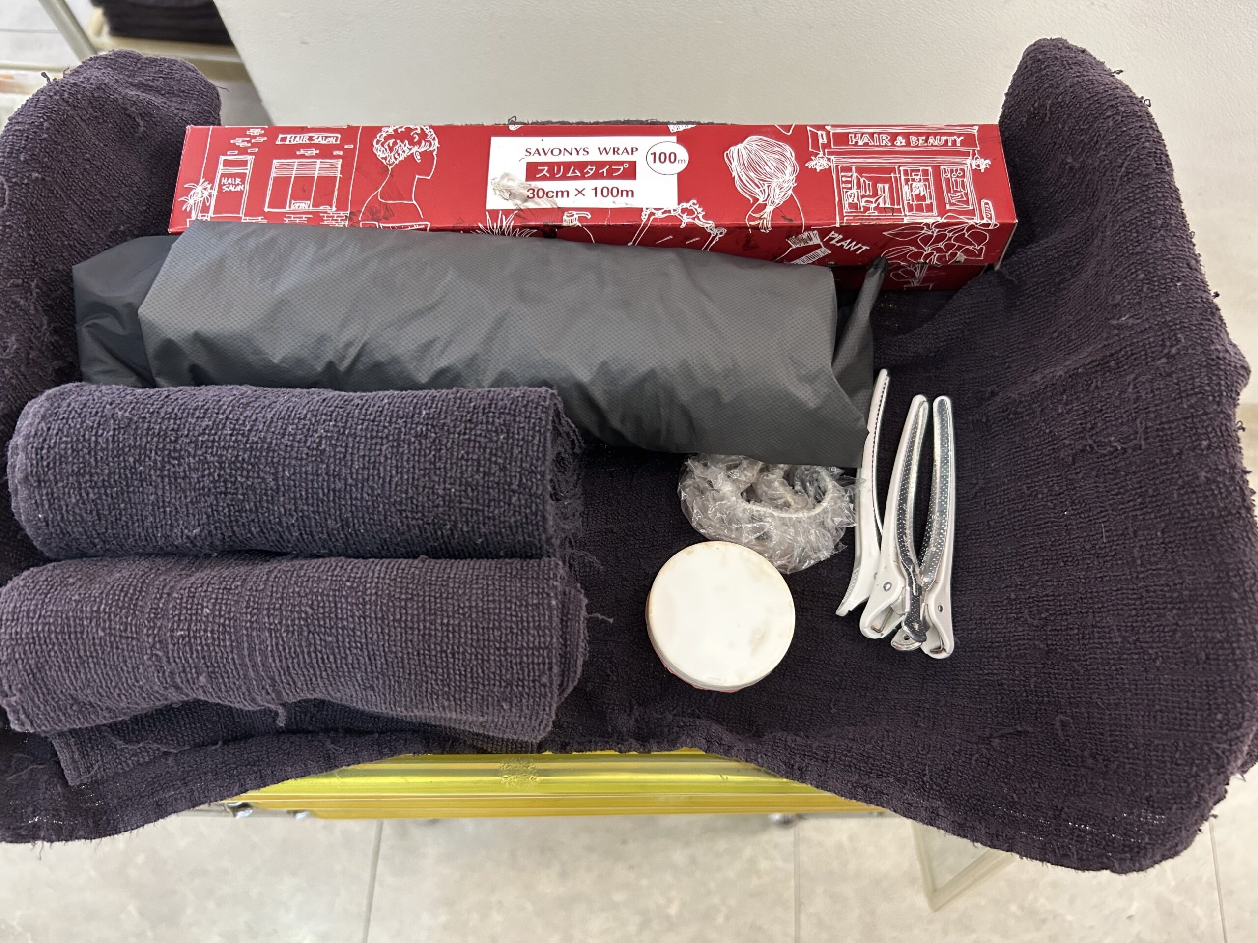 「ヘアカラーのクオリティは準備で決まる！美容室COSMOSのこだわり仕事術」