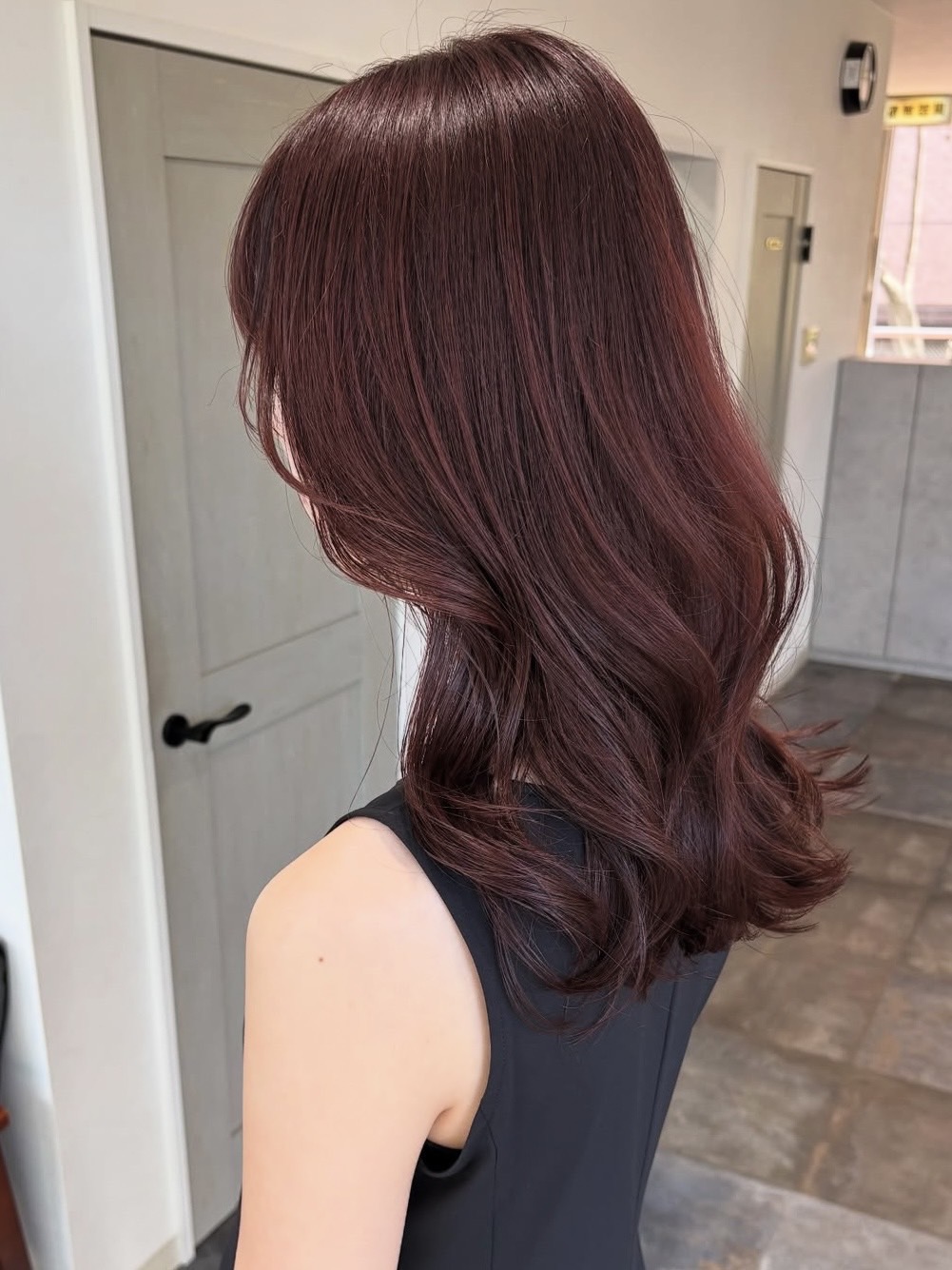 季節ごとの髪色提案｜神戸・東灘区の美容室COSMOSが教える秋トレンドカラー