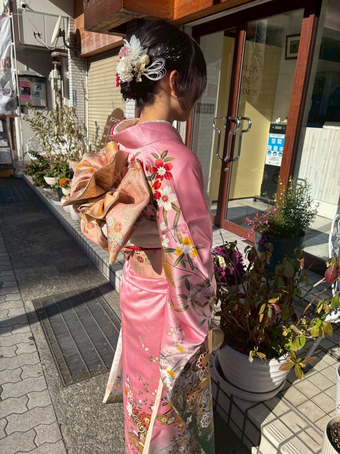 二十歳の集い 振袖 後ろ姿 着付け ヘアセット 美容室COSMOS