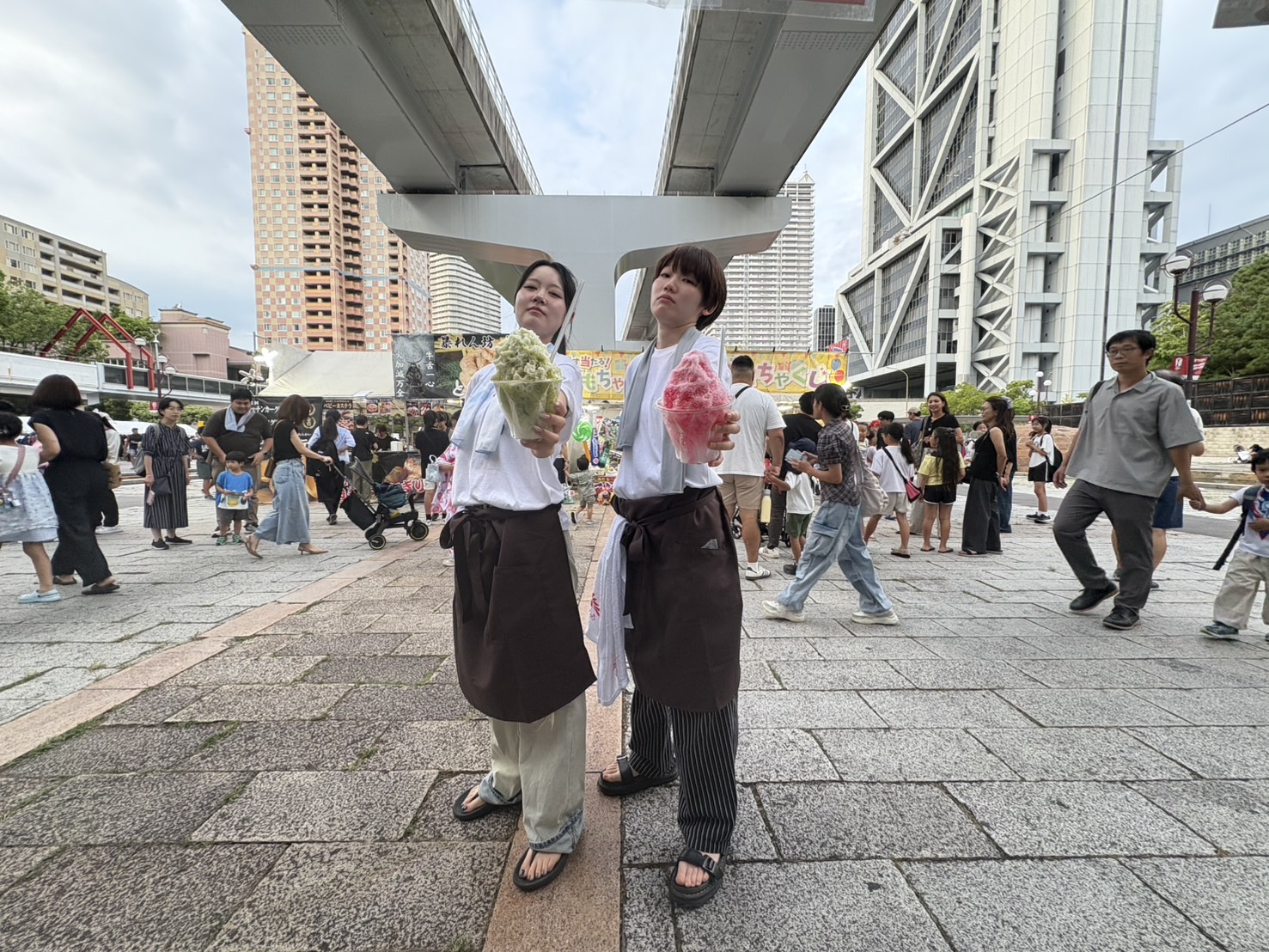 神戸市東灘区六甲アイランドのお祭りの様子