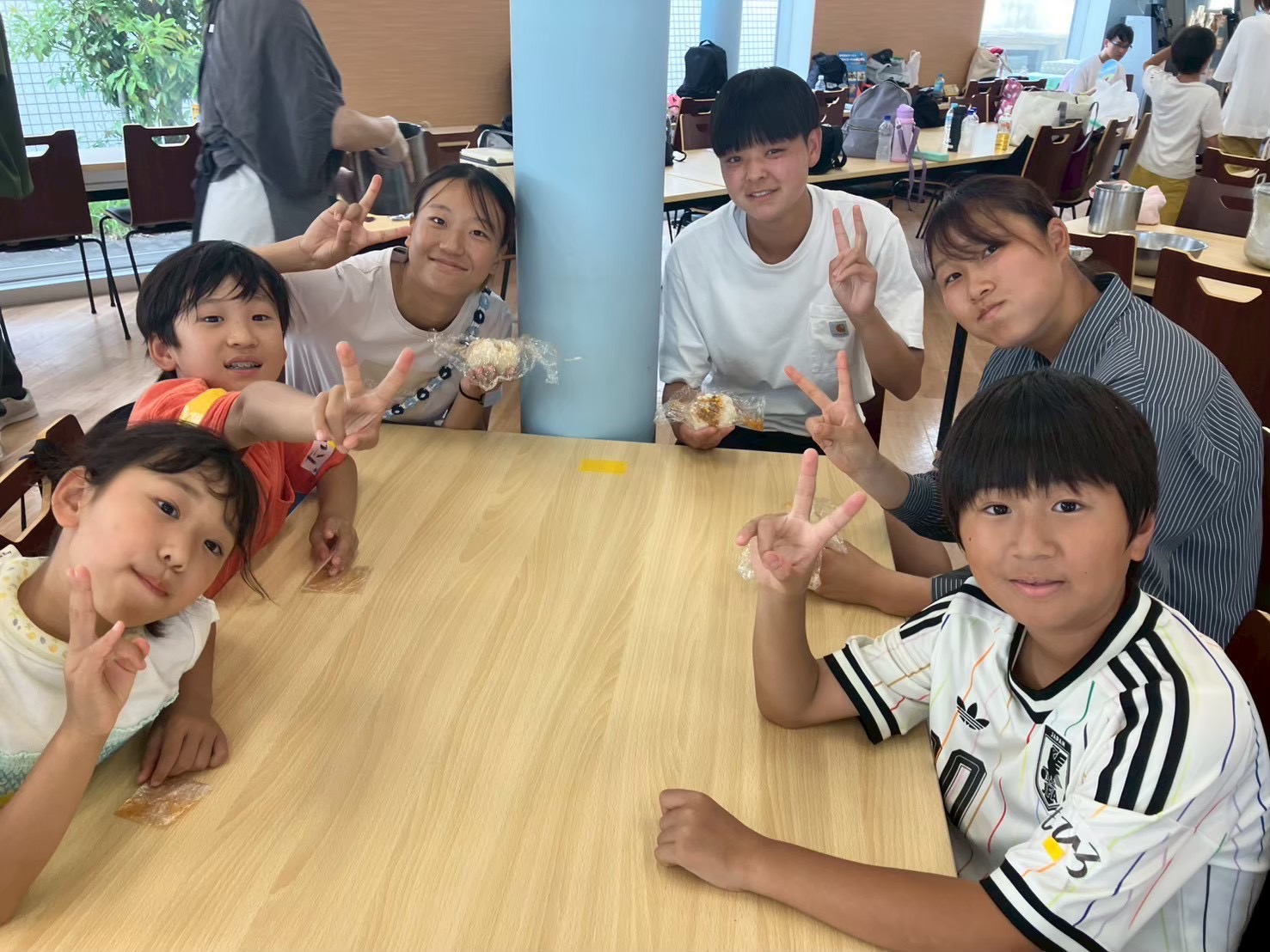 六甲アイランドのおかえりただいま食堂に参加した子どもたちの様子